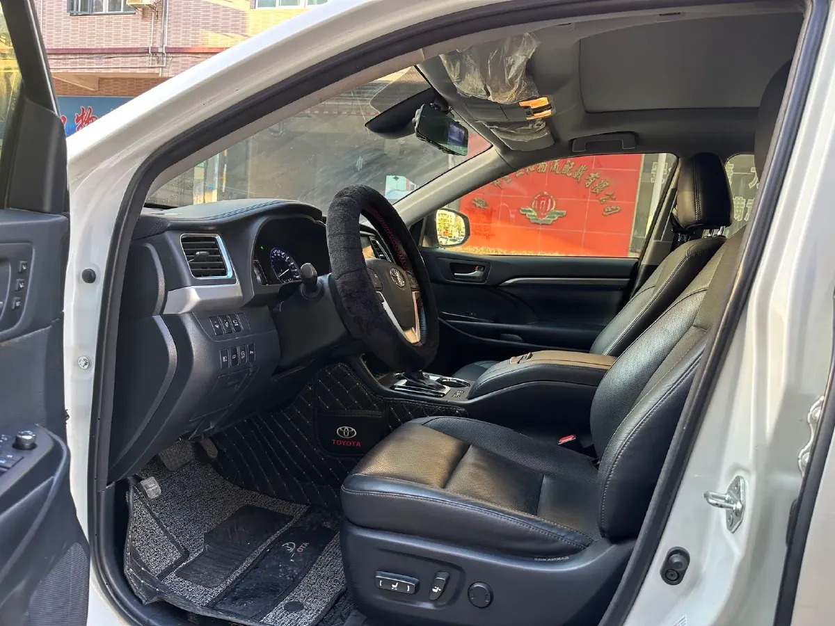 2019 HanTeng V7 1.5T 156HP L4 6AT,autocango,china used car exporter,china ev exporter,chinese used car exporter,chinese used ev exporter