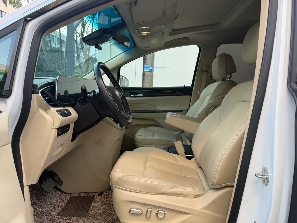 2022 Buick GL8 2.0T 237HP L4 9AT,autocango,china used car exporter,china ev exporter,chinese used car exporter,chinese used ev exporter