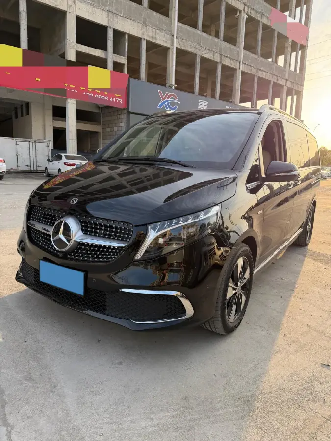 2022 Mercedes-Benz V Class 2.0T 211HP L4 9AT