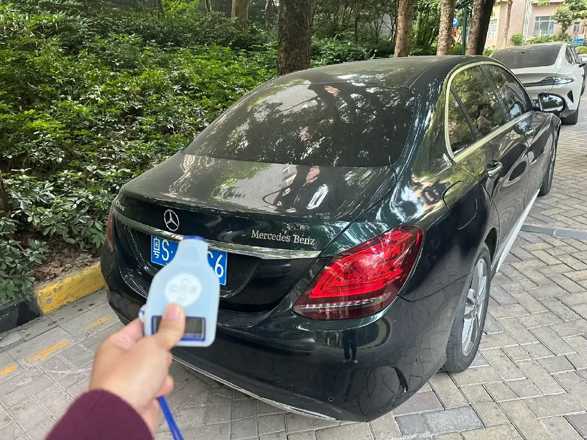 2021 Mercedes-Benz C Class 1.5T 156HP L4 9AT,autocango,china used car exporter,china ev exporter,chinese used car exporter,chinese used ev exporter