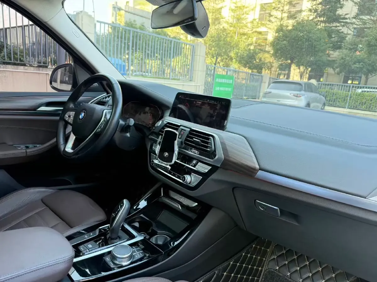 2021 BMW X3 2.0T 224HP L4 8AT,autocango,china used car exporter,china ev exporter,chinese used car exporter,chinese used ev exporter