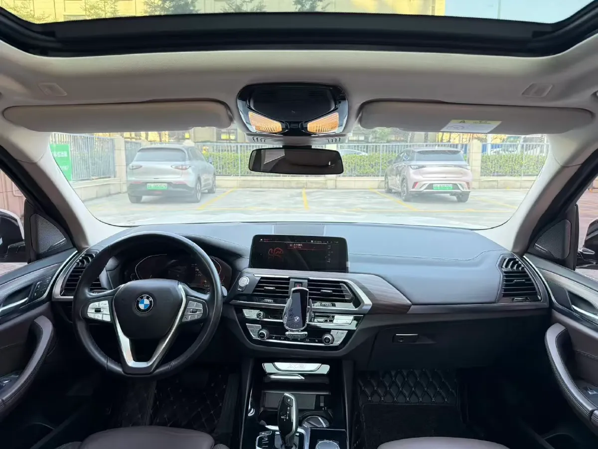 2021 BMW X3 2.0T 224HP L4 8AT,autocango,china used car exporter,china ev exporter,chinese used car exporter,chinese used ev exporter