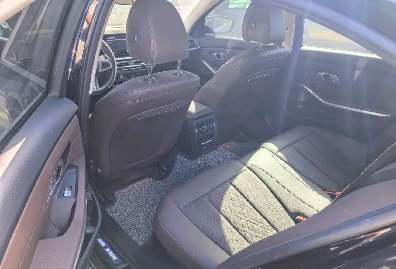 2023 BMW 3 Series 2.0T 184HP L4 8AT,autocango,china used car exporter,china ev exporter,chinese used car exporter,chinese used ev exporter