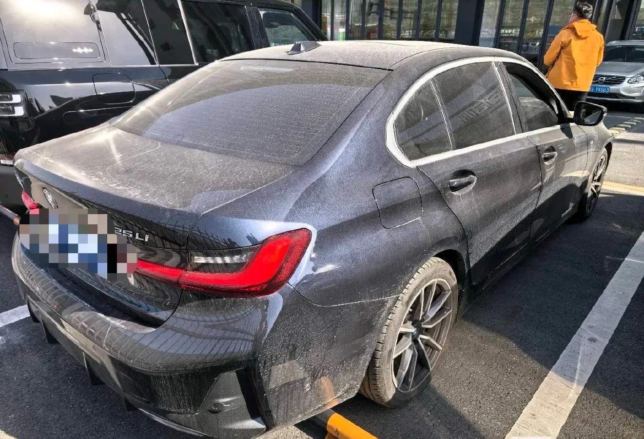 2023 BMW 3 Series 2.0T 184HP L4 8AT,autocango,china used car exporter,china ev exporter,chinese used car exporter,chinese used ev exporter