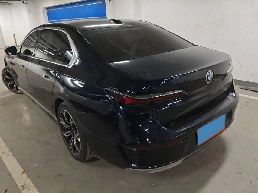 2023 BMW 7 Series 3.0T 272HP L6 8AT,autocango,china used car exporter,china ev exporter,chinese used car exporter,chinese used ev exporter