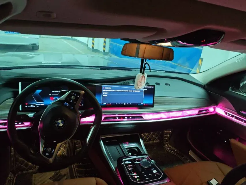 2023 BMW 7 Series 3.0T 272HP L6 8AT,autocango,china used car exporter,china ev exporter,chinese used car exporter,chinese used ev exporter