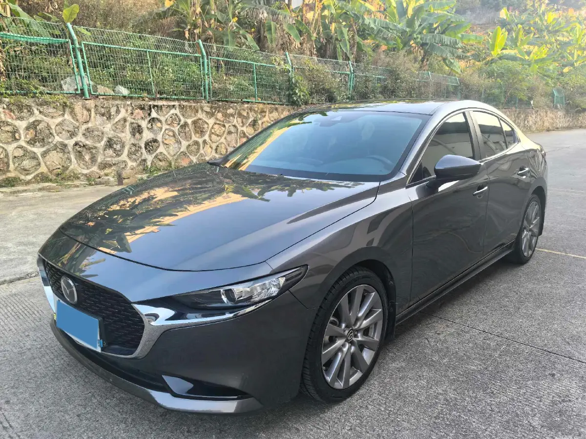 2021 Mazda 3 Axela 2.0L 158HP L4 6AT