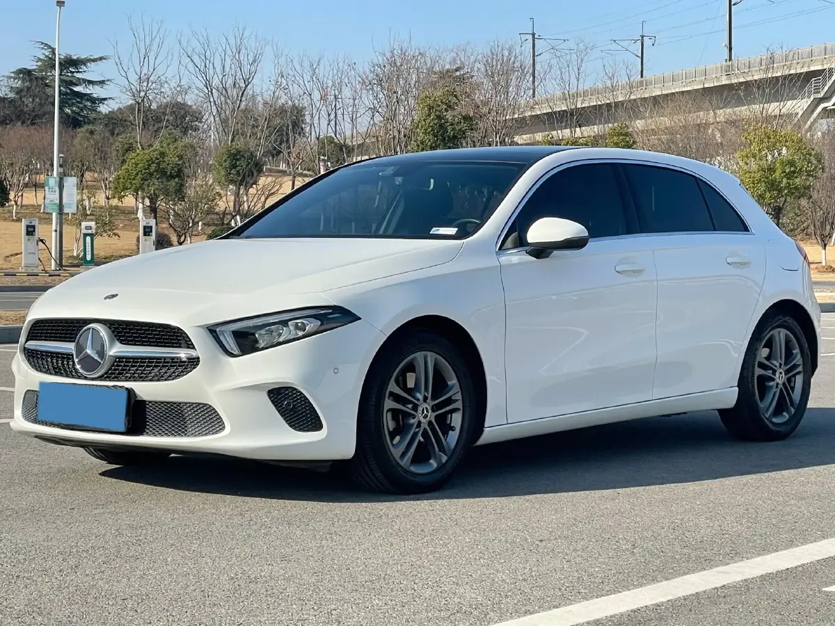 2019 Mercedes-Benz A Class 1.3T 163HP L4 7DCT