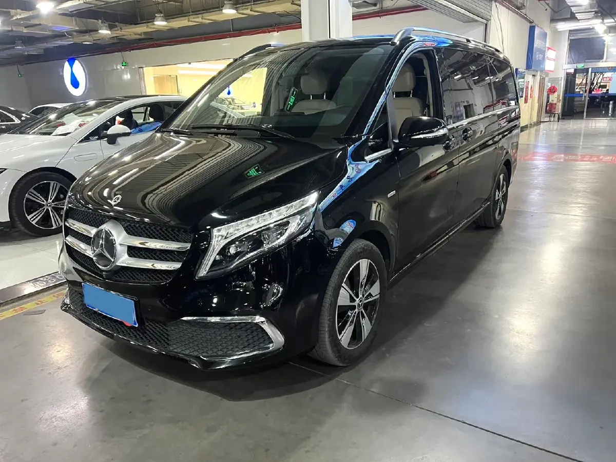 2021 Mercedes-Benz V Class 2.0T 211HP L4 9AT