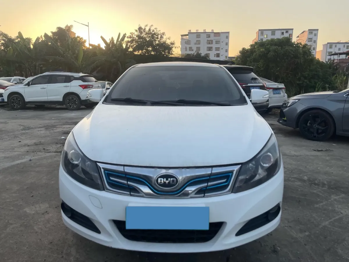 2018 BYD e5 BEV 60.48KWH,autocango,china used car exporter,china ev exporter,chinese used car exporter,chinese used ev exporter