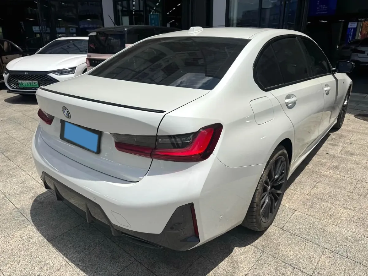 2024 BMW 3 Series 2.0T 184HP L4 8AT,autocango,china used car exporter,china ev exporter,chinese used car exporter,chinese used ev exporter
