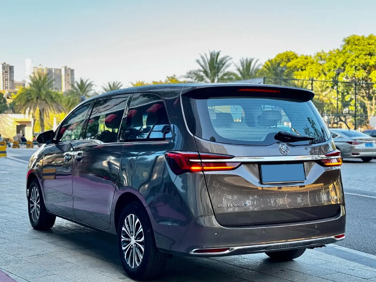 2022 Buick GL8 2.0T 237HP L4 9AT,autocango,china used car exporter,china ev exporter,chinese used car exporter,chinese used ev exporter