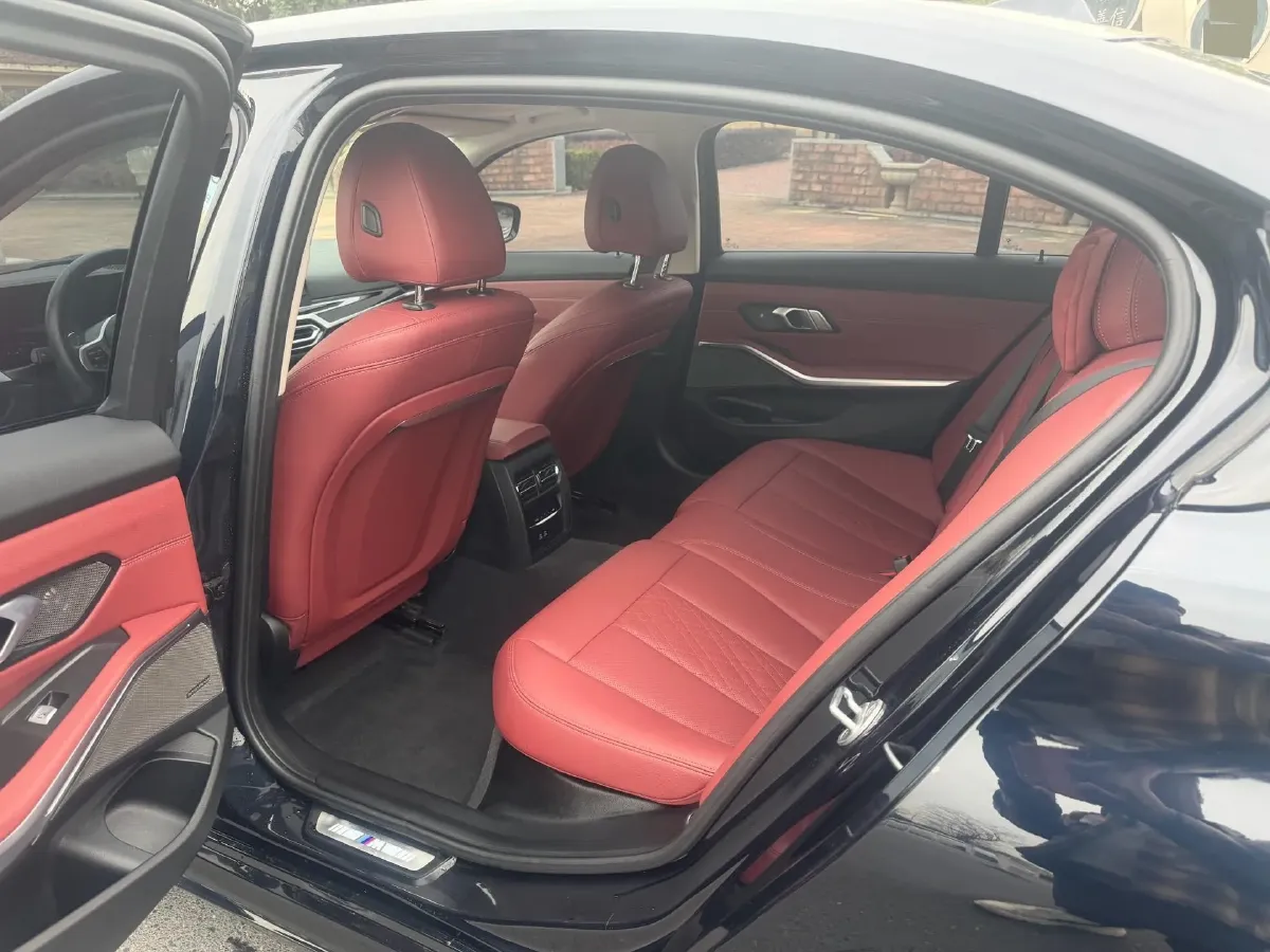 2024 BMW 3 Series 2.0T 184HP L4 8AT,autocango,china used car exporter,china ev exporter,chinese used car exporter,chinese used ev exporter