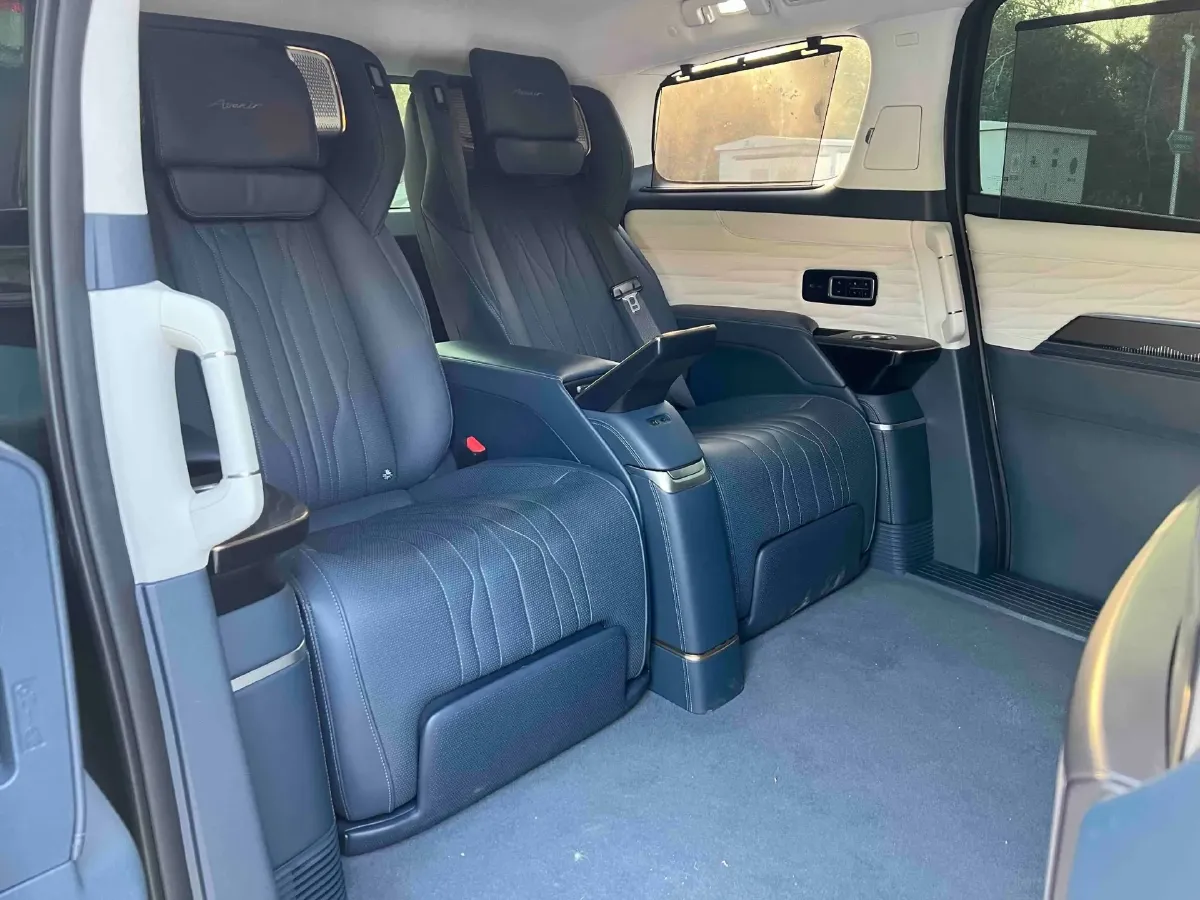 2023 Buick Century 2.0T 237HP L4 9AT,autocango,china used car exporter,china ev exporter,chinese used car exporter,chinese used ev exporter