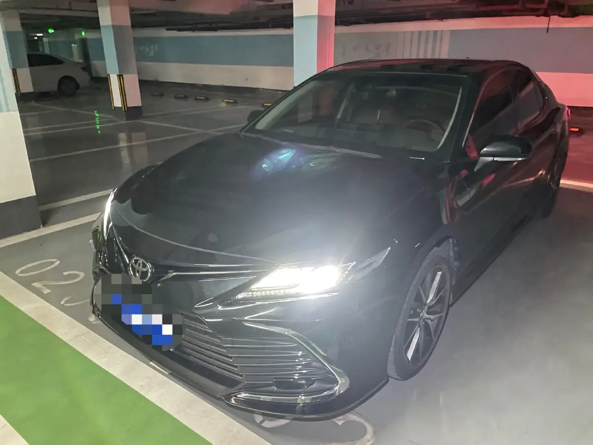 2021 Toyota Camry 2.5L 209HP L4 8AT