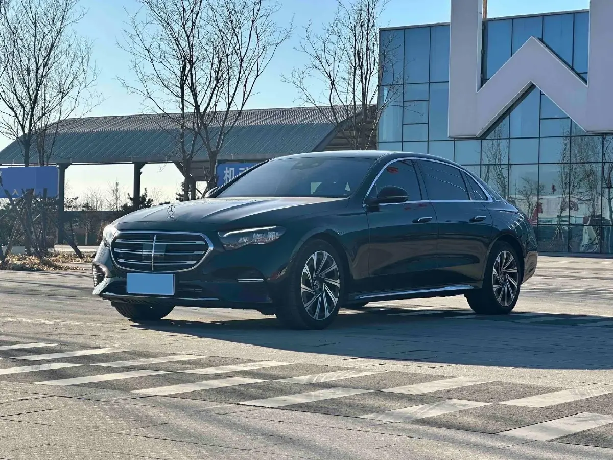 2025 Mercedes-Benz E Class 2.0T 258HP L4 9AT