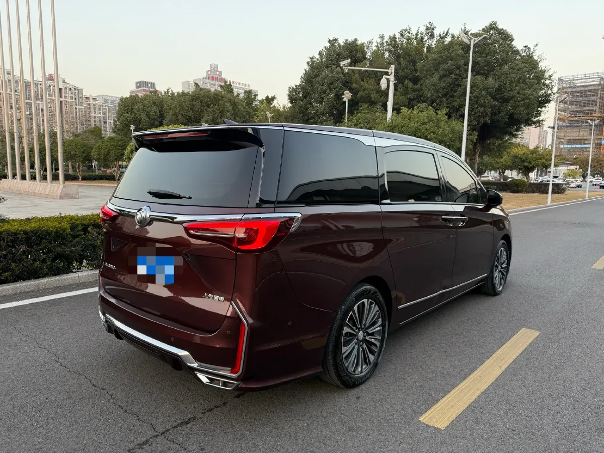 2022 Buick GL8 2.0T 237HP L4 9AT,autocango,china used car exporter,china ev exporter,chinese used car exporter,chinese used ev exporter