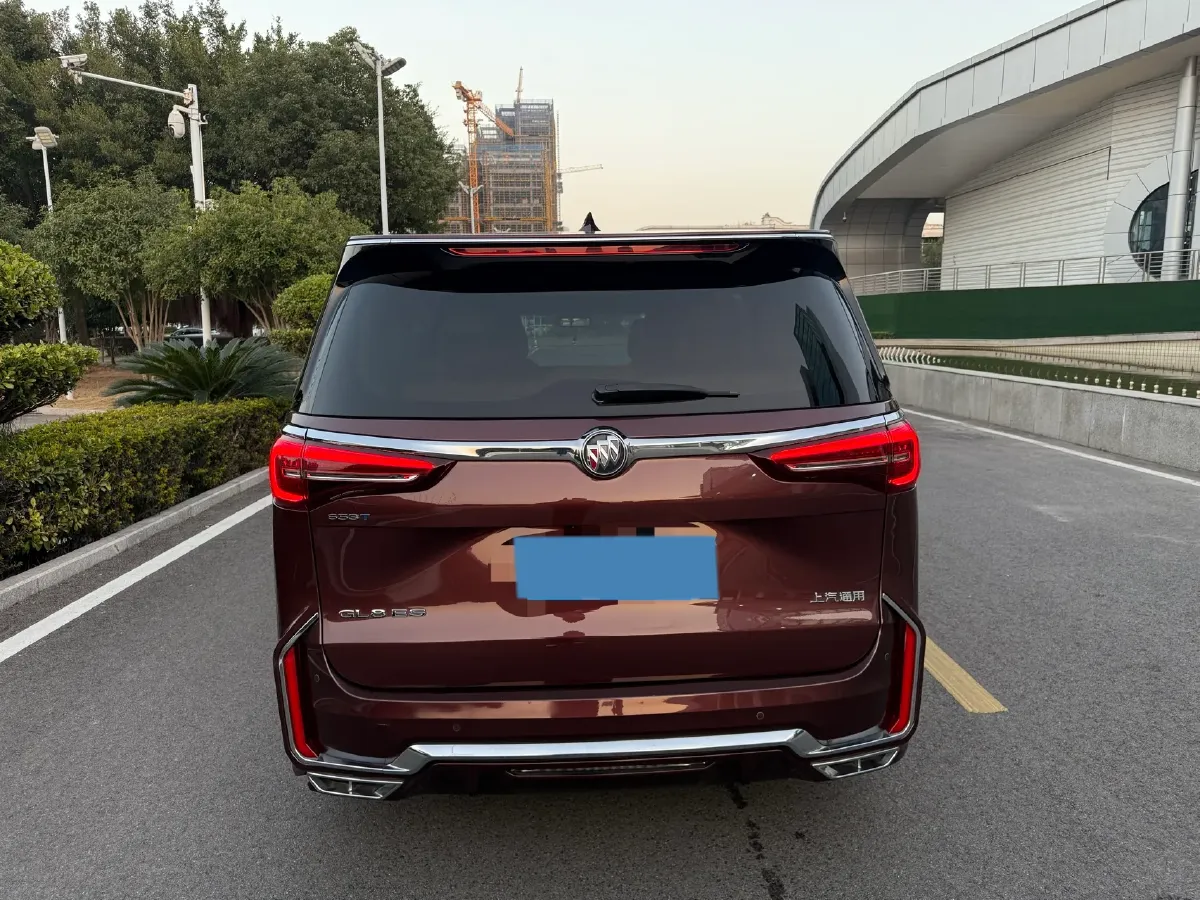 2022 Buick GL8 2.0T 237HP L4 9AT,autocango,china used car exporter,china ev exporter,chinese used car exporter,chinese used ev exporter