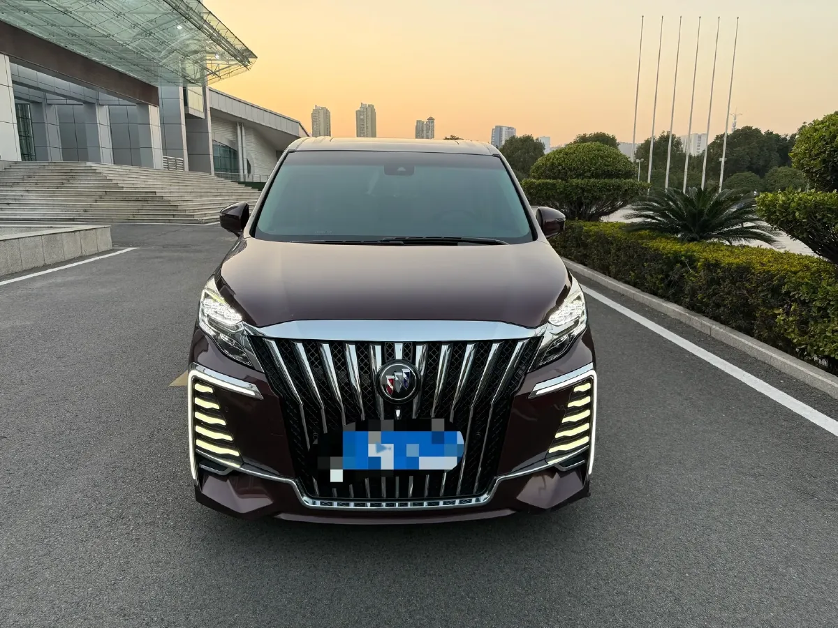 2022 Buick GL8 2.0T 237HP L4 9AT,autocango,china used car exporter,china ev exporter,chinese used car exporter,chinese used ev exporter