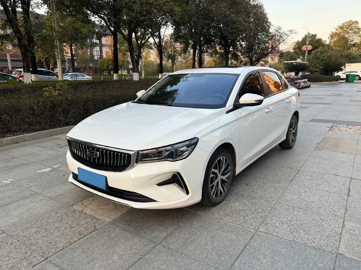 2023 Geely Emgrand 1.5L 127HP L4 CVT