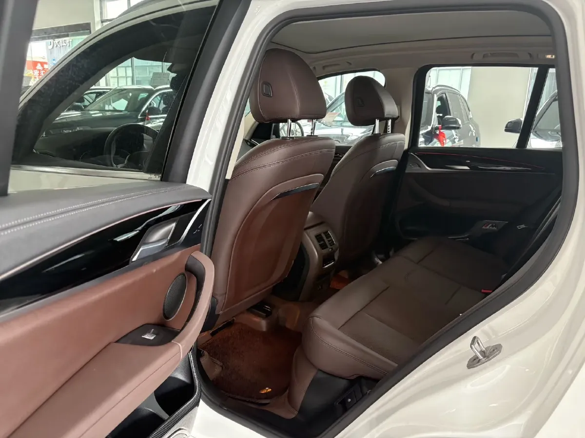 2022 BMW X3 2.0T 184HP L4 8AT,autocango,china used car exporter,china ev exporter,chinese used car exporter,chinese used ev exporter