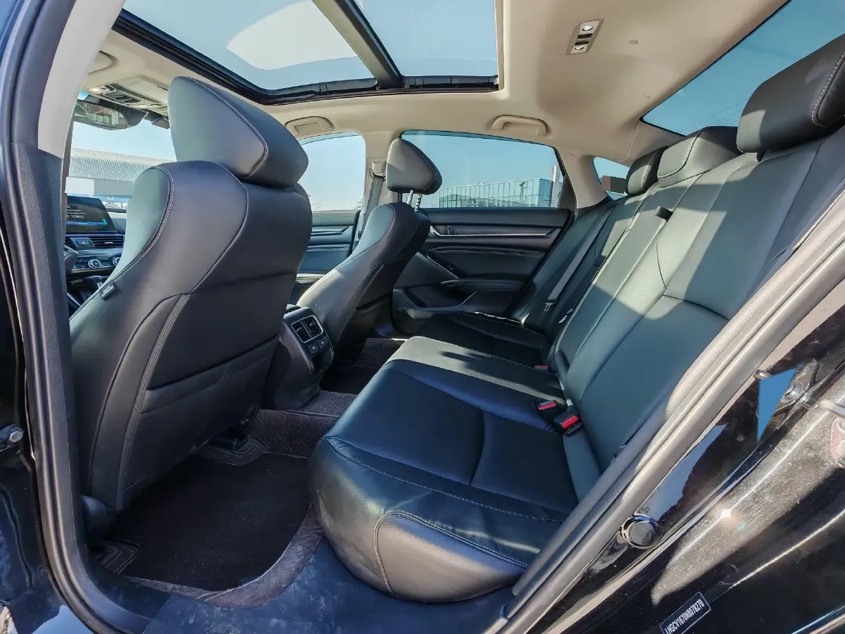 2022 Honda Accord 1.5T 194HP L4 CVT,autocango,china used car exporter,china ev exporter,chinese used car exporter,chinese used ev exporter