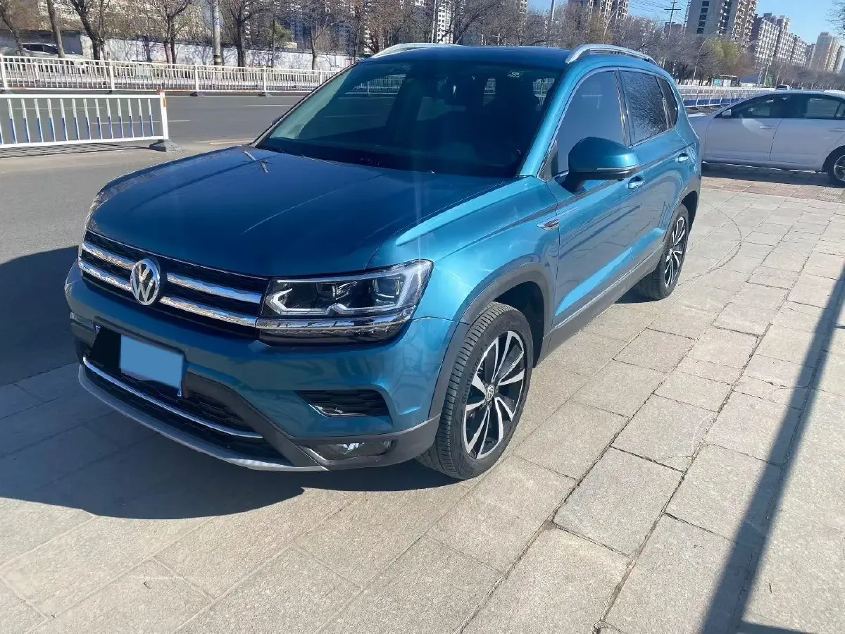 2020 Volkswagen Tharu 2.0T 186HP L4 7DCT