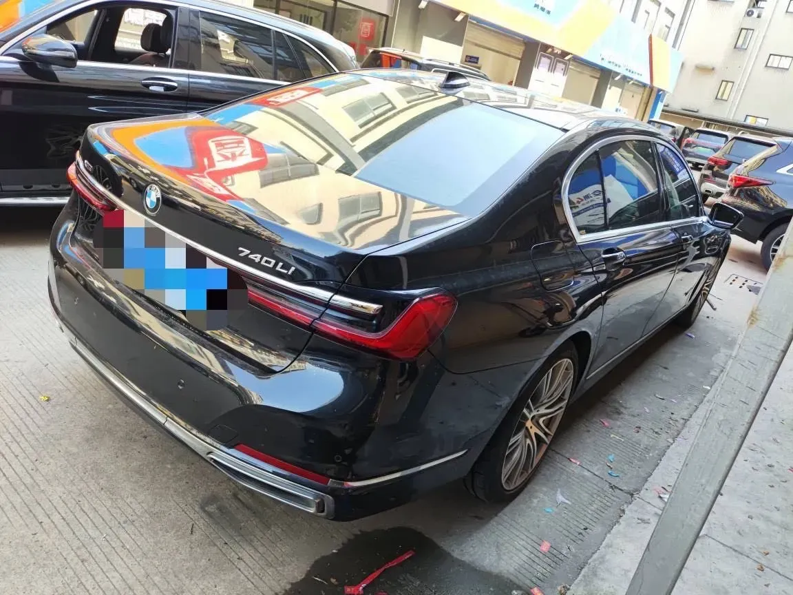 2019 BMW 7 Series 3.0T 340HP L6 8AT,autocango,china used car exporter,china ev exporter,chinese used car exporter,chinese used ev exporter