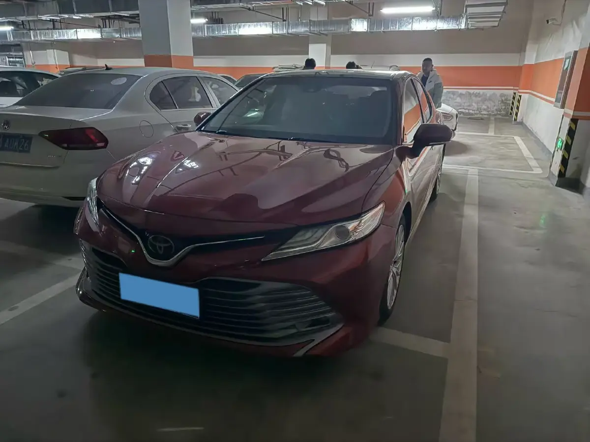 2018 Toyota Camry 2.5L 209HP L4 8AT
