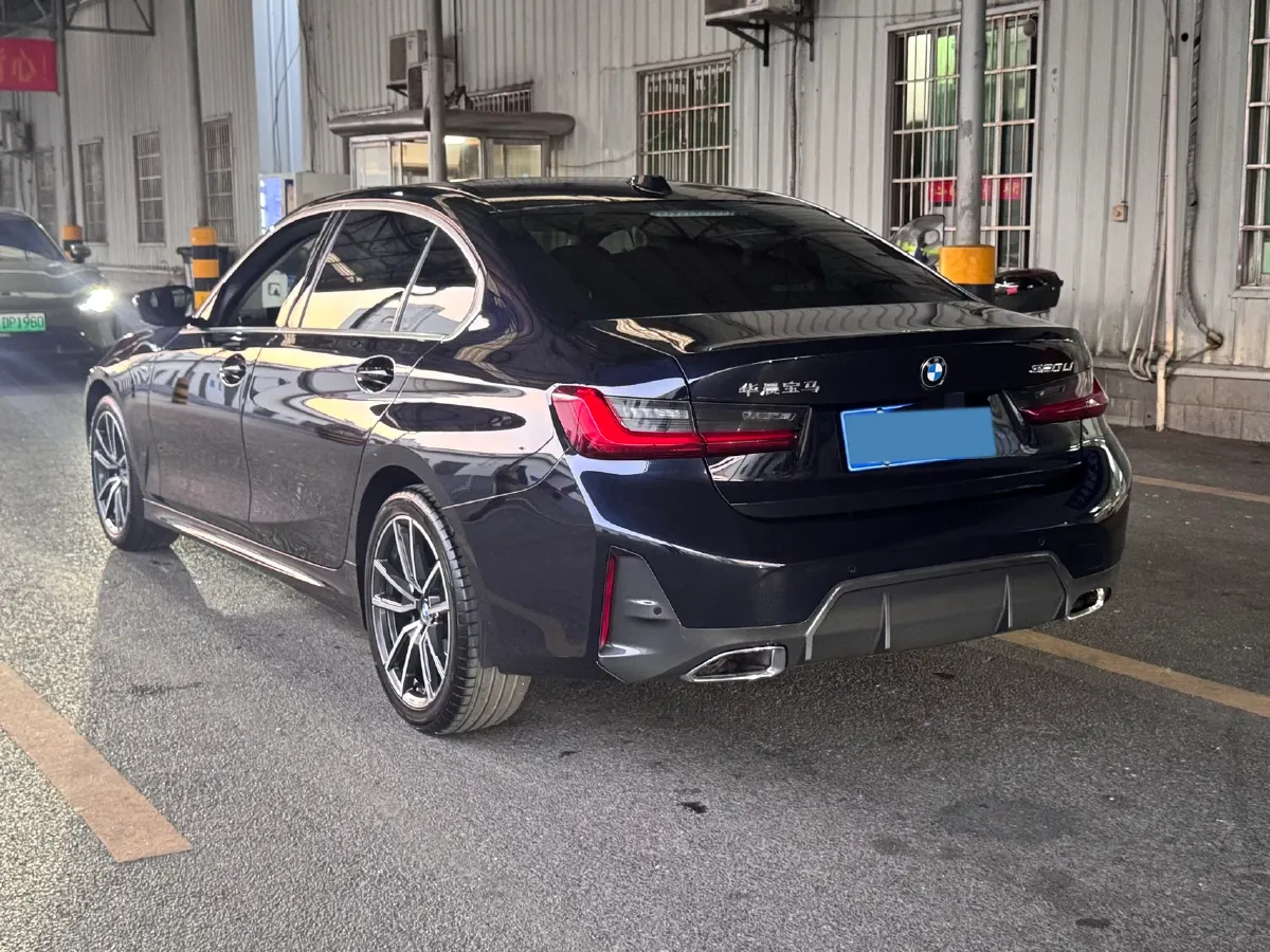 2023 BMW 3 Series 2.0T 156HP L4 8AT,autocango,china used car exporter,china ev exporter,chinese used car exporter,chinese used ev exporter
