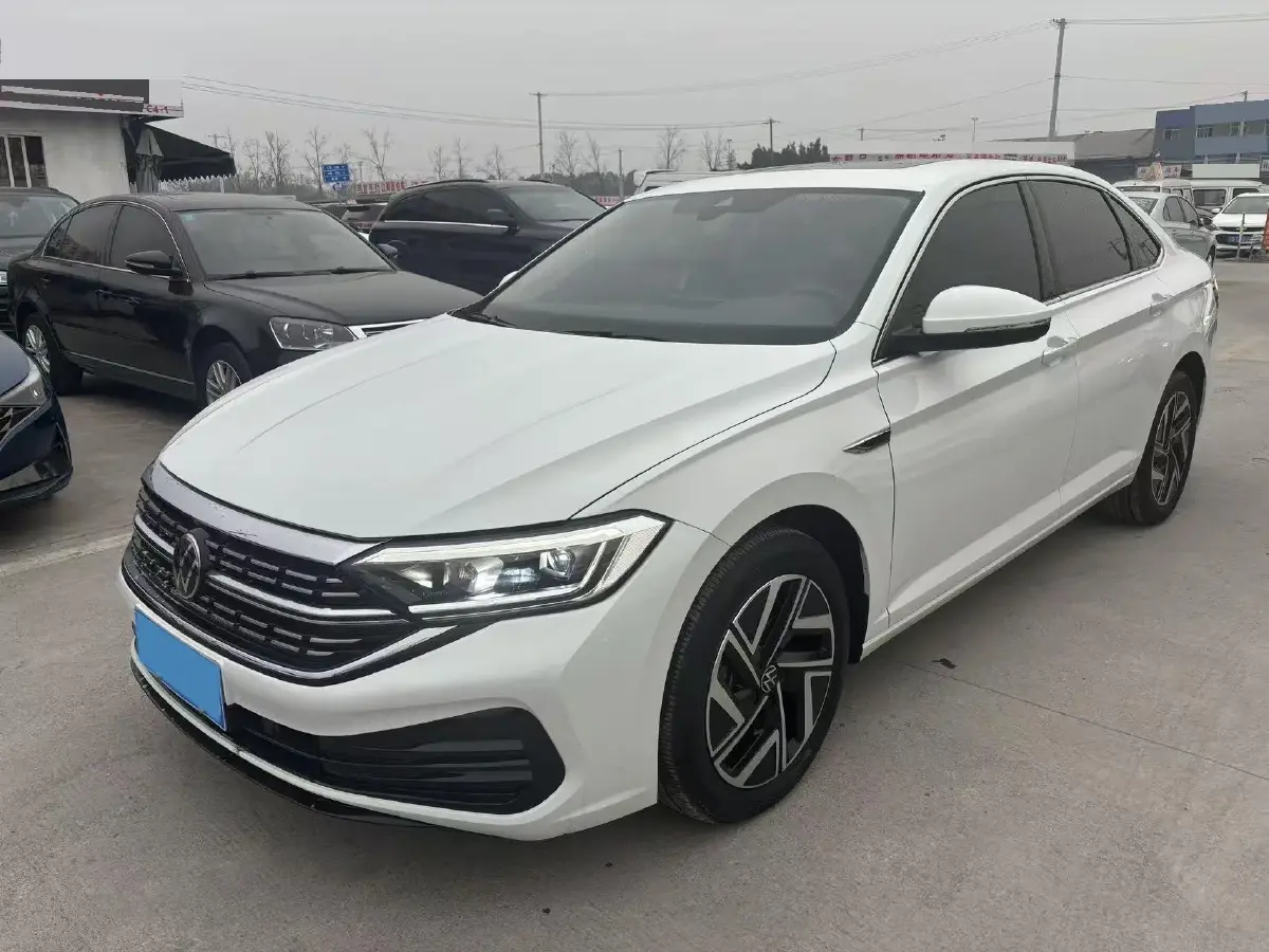 2023 Volkswagen Sagitar 1.5T 160HP L4 7DCT