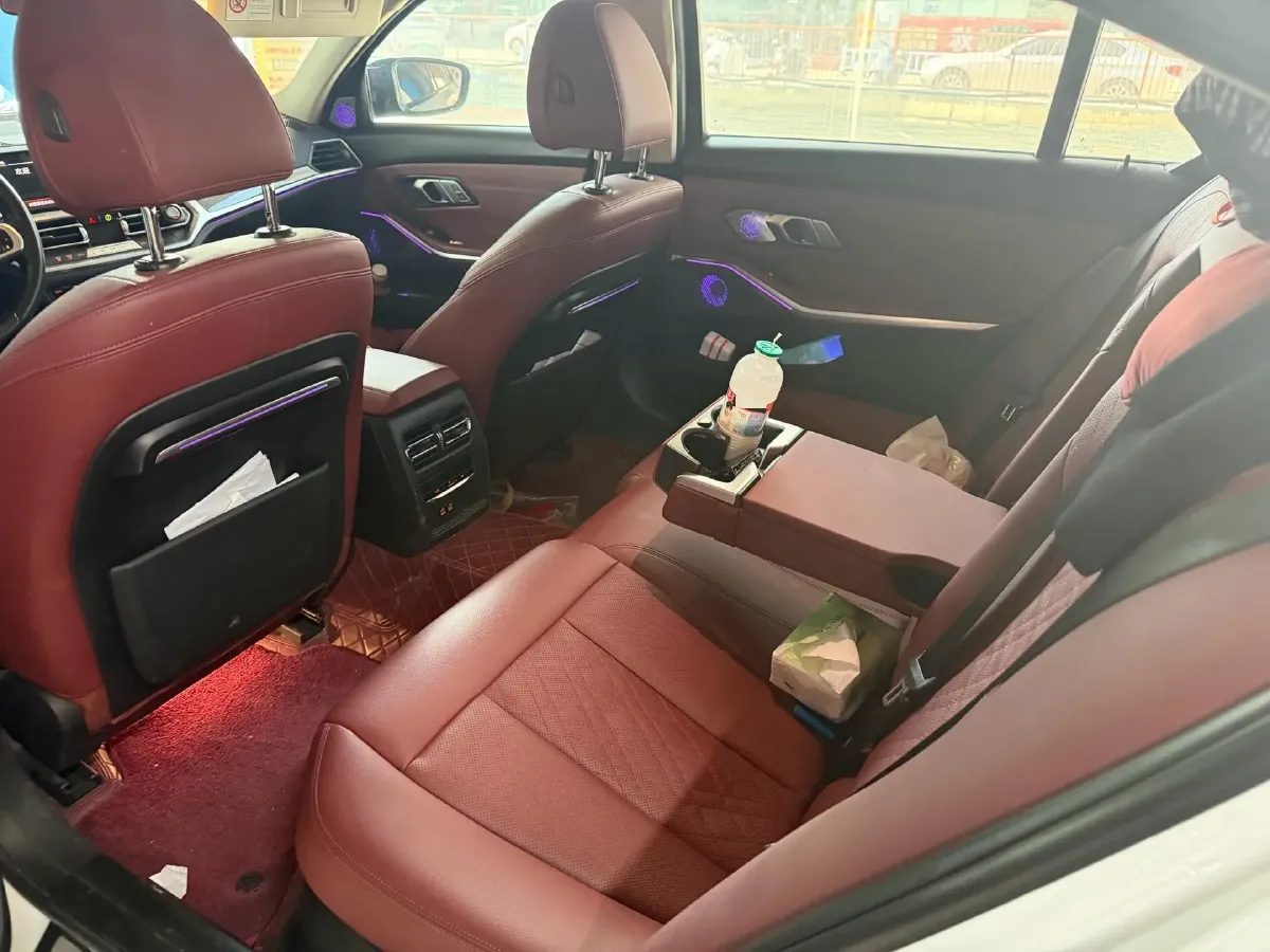 2022 BMW 3 Series 2.0T 184HP L4 8AT,autocango,china used car exporter,china ev exporter,chinese used car exporter,chinese used ev exporter