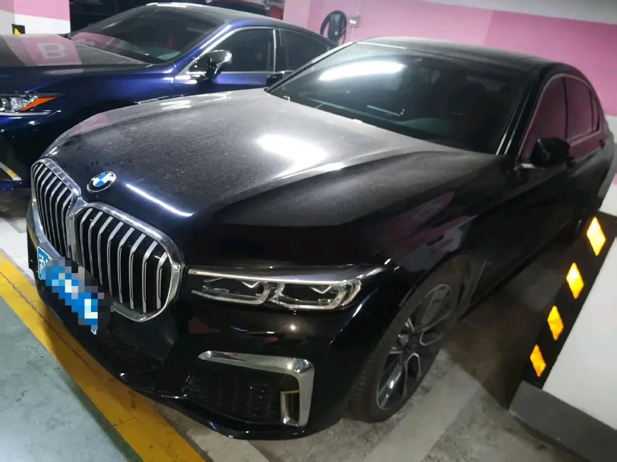 2019 BMW 7 Series 3.0T 340HP L6 8AT,autocango,china used car exporter,china ev exporter,chinese used car exporter,chinese used ev exporter