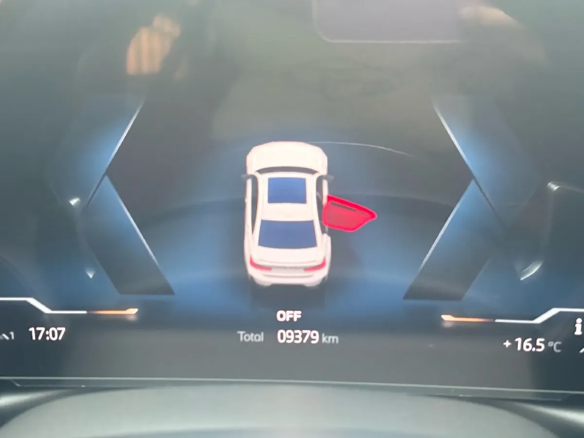 2024 BMW 3 Series 2.0T 184HP L4 8AT,autocango,china used car exporter,china ev exporter,chinese used car exporter,chinese used ev exporter