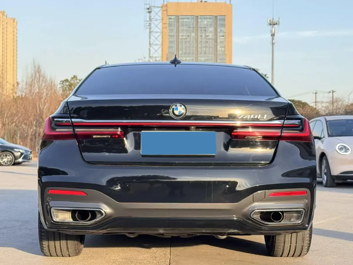 2019 BMW 7 Series 2.0T 265HP L4 8AT,autocango,china used car exporter,china ev exporter,chinese used car exporter,chinese used ev exporter