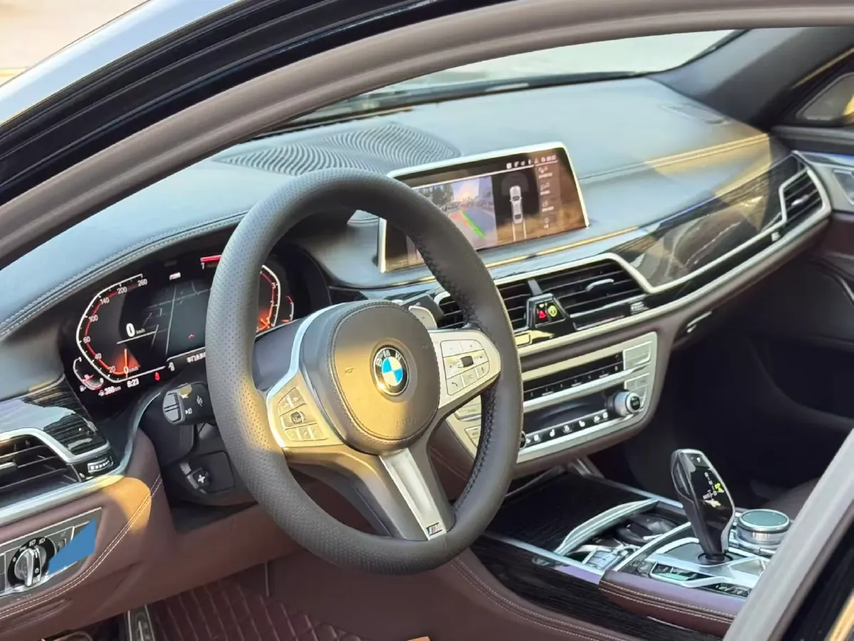 2019 BMW 7 Series 2.0T 265HP L4 8AT,autocango,china used car exporter,china ev exporter,chinese used car exporter,chinese used ev exporter