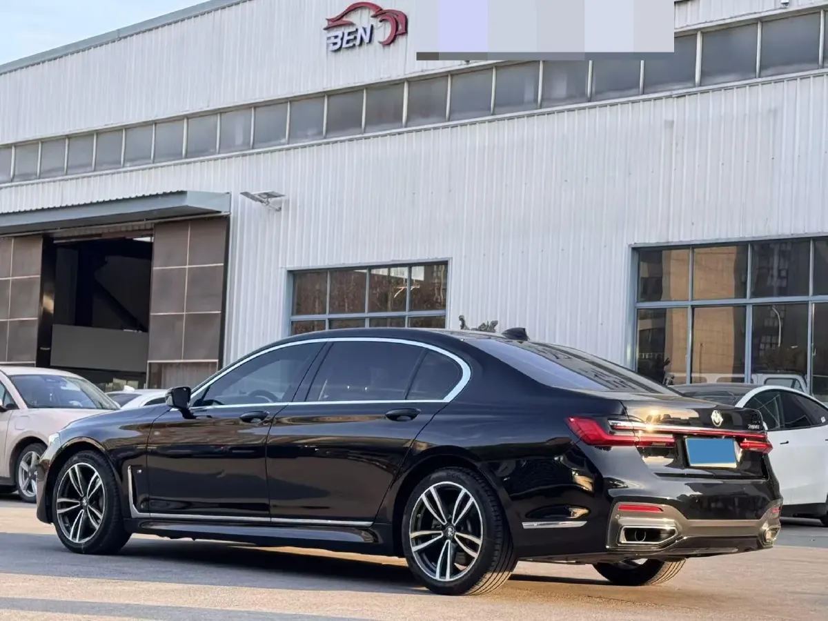 2019 BMW 7 Series 2.0T 265HP L4 8AT,autocango,china used car exporter,china ev exporter,chinese used car exporter,chinese used ev exporter