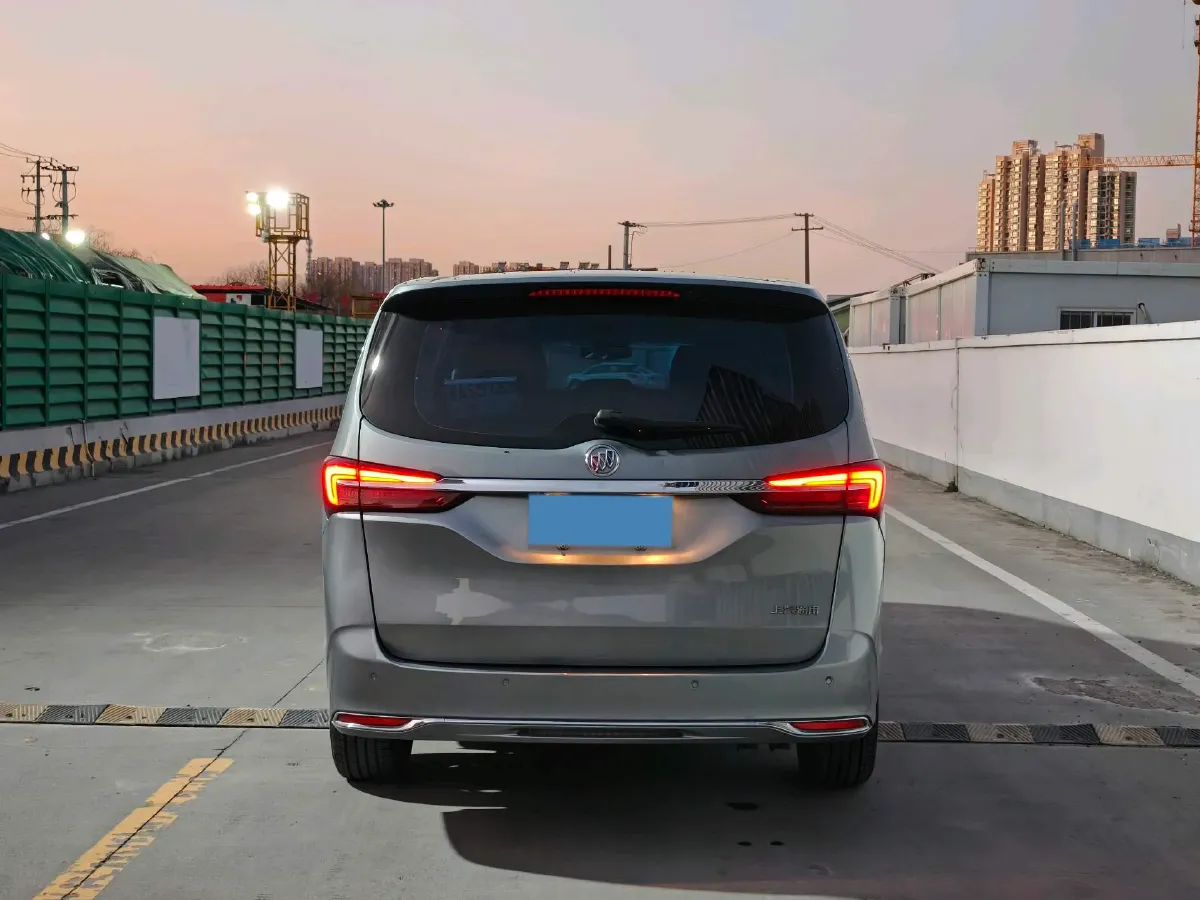 2023 Buick GL8 2.0T 237HP L4 9AT,autocango,china used car exporter,china ev exporter,chinese used car exporter,chinese used ev exporter