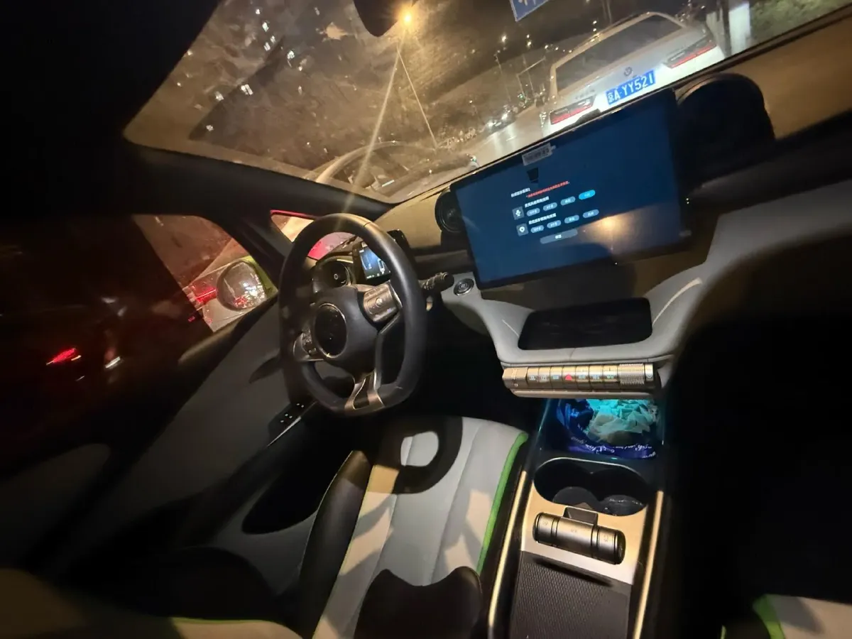 2021 Ford Escort 1.5L 122HP L3 6AT,autocango,china used car exporter,china ev exporter,chinese used car exporter,chinese used ev exporter