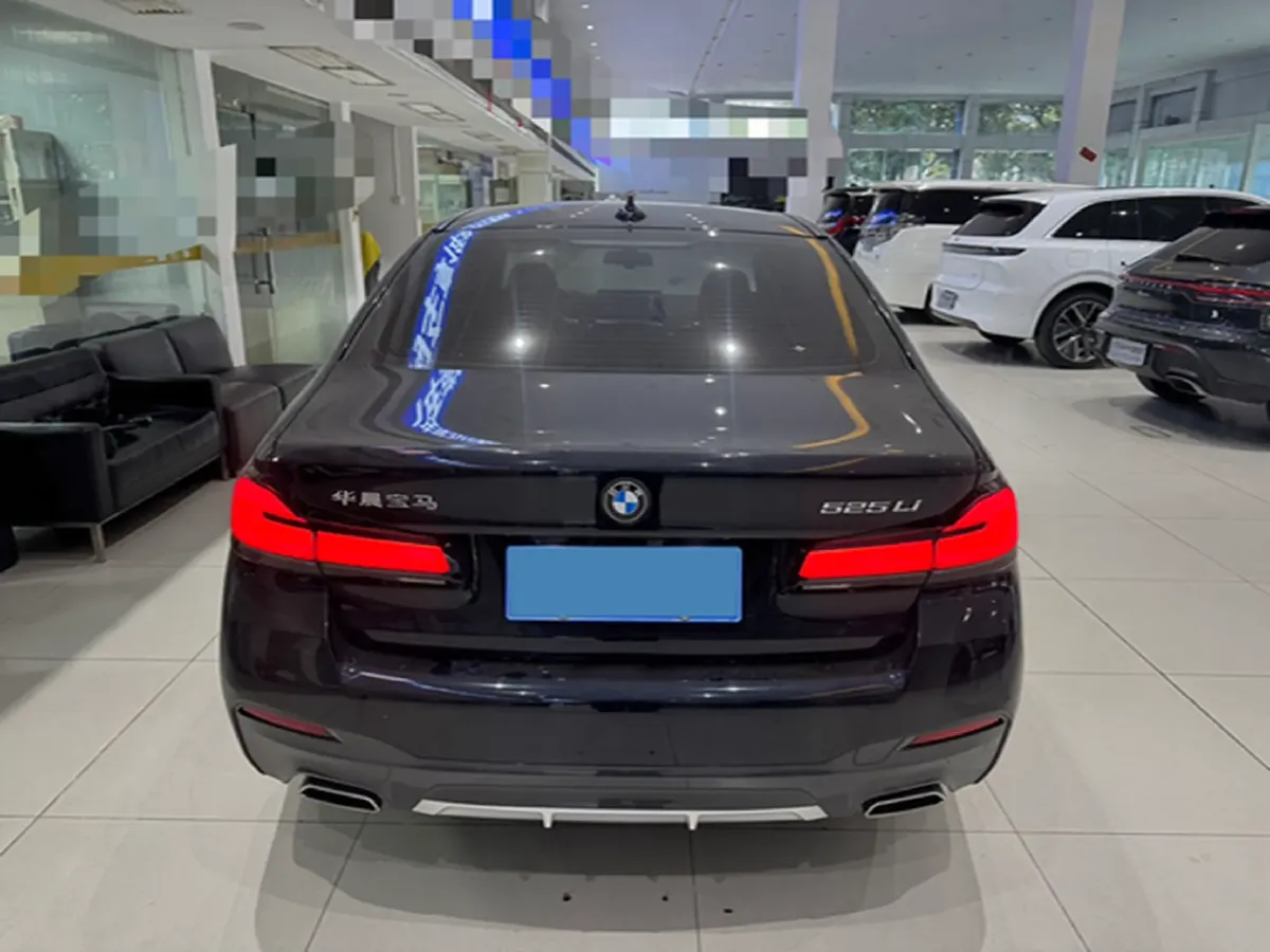 2022 BMW 5 Series 2.0T 184HP L4 8AT,autocango,china used car exporter,china ev exporter,chinese used car exporter,chinese used ev exporter