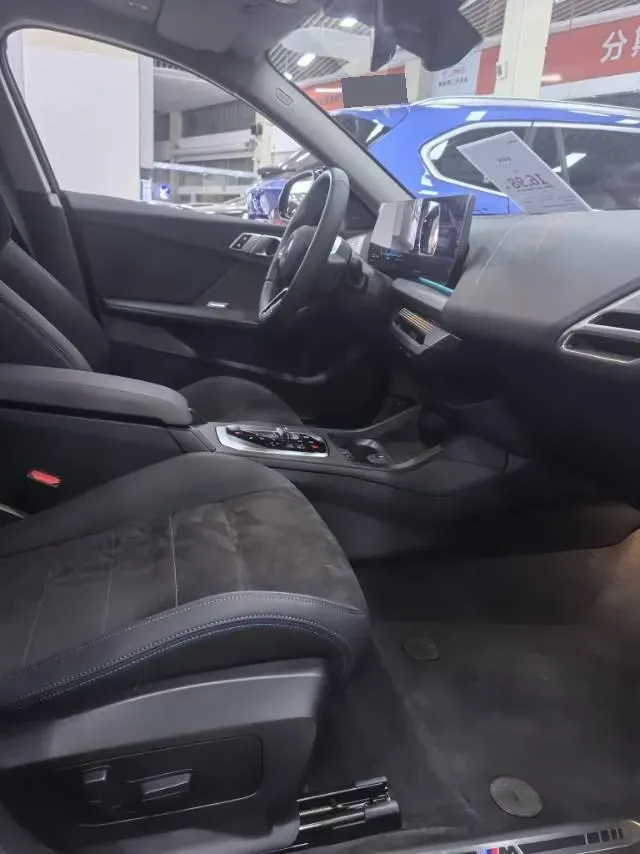 2025 Ford Mondeo 2.0T 288HP L4 E-CVT Hybrid,autocango,china used car exporter,china ev exporter,chinese used car exporter,chinese used ev exporter