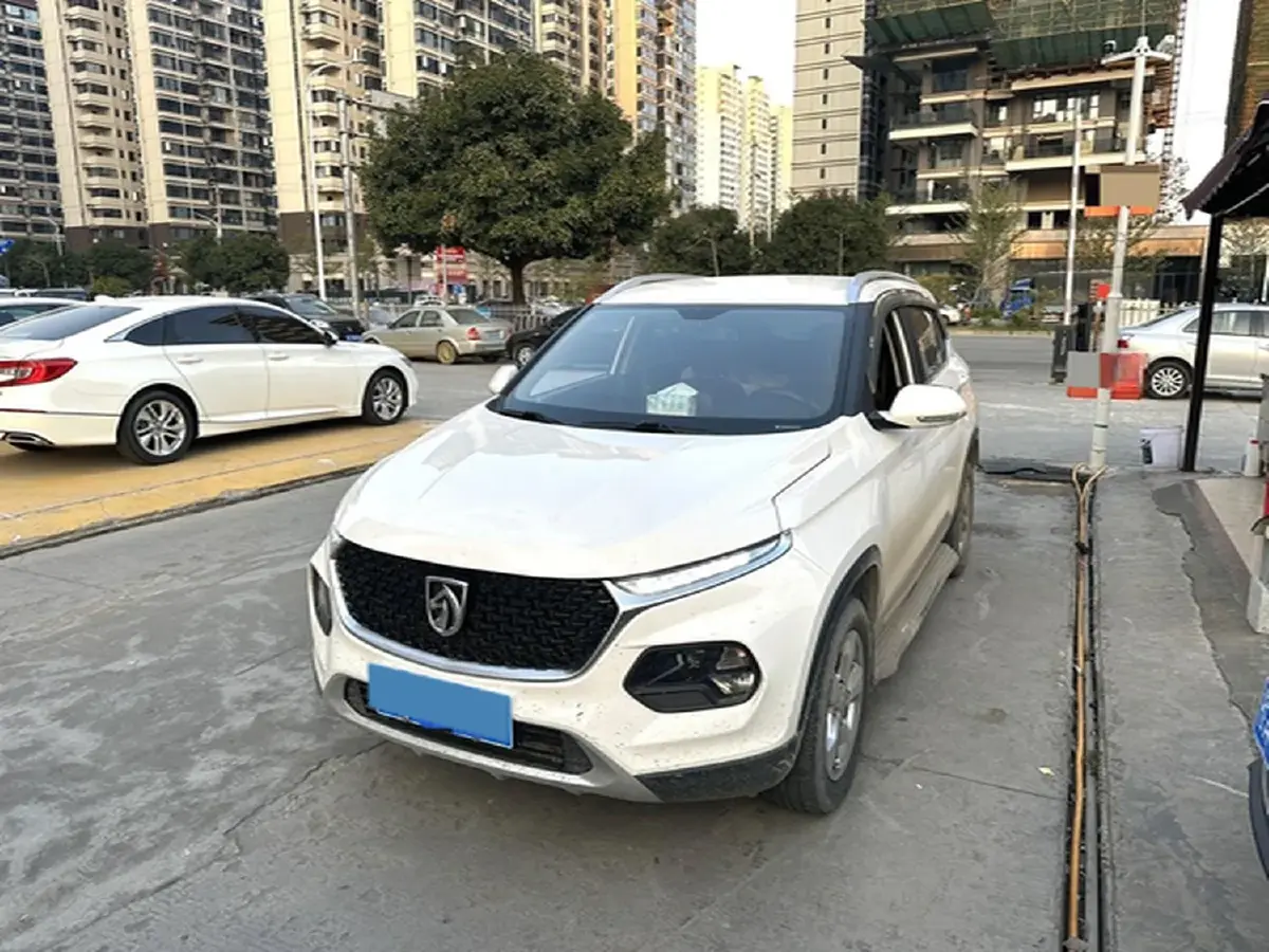 2019 BaoJun 730 1.5L 105HP L4 6MT