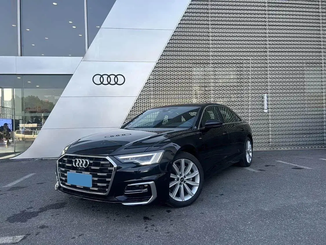 2024 Audi A6L 2.0T 245HP L4 7DCT