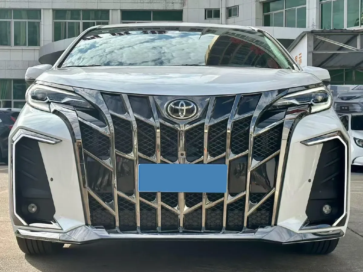 2024 Toyota Sienna 2.5L 189HP L4 E-CVT Hybrid,autocango,china used car exporter,china ev exporter,chinese used car exporter,chinese used ev exporter