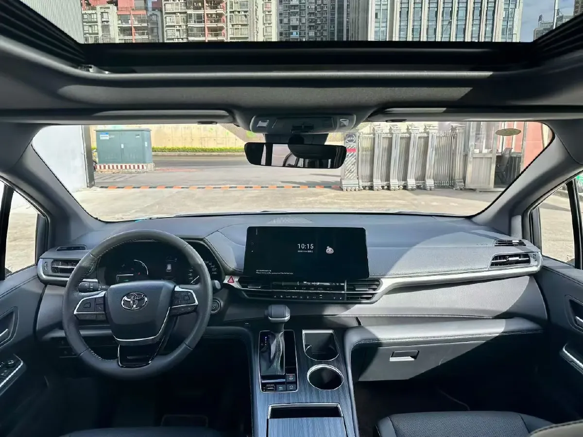 2024 Toyota Sienna 2.5L 189HP L4 E-CVT Hybrid,autocango,china used car exporter,china ev exporter,chinese used car exporter,chinese used ev exporter