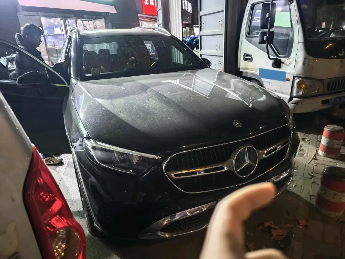 2024 Mercedes-Benz GLC Class 2.0T 204HP L4 9AT,autocango,china used car exporter,china ev exporter,chinese used car exporter,chinese used ev exporter