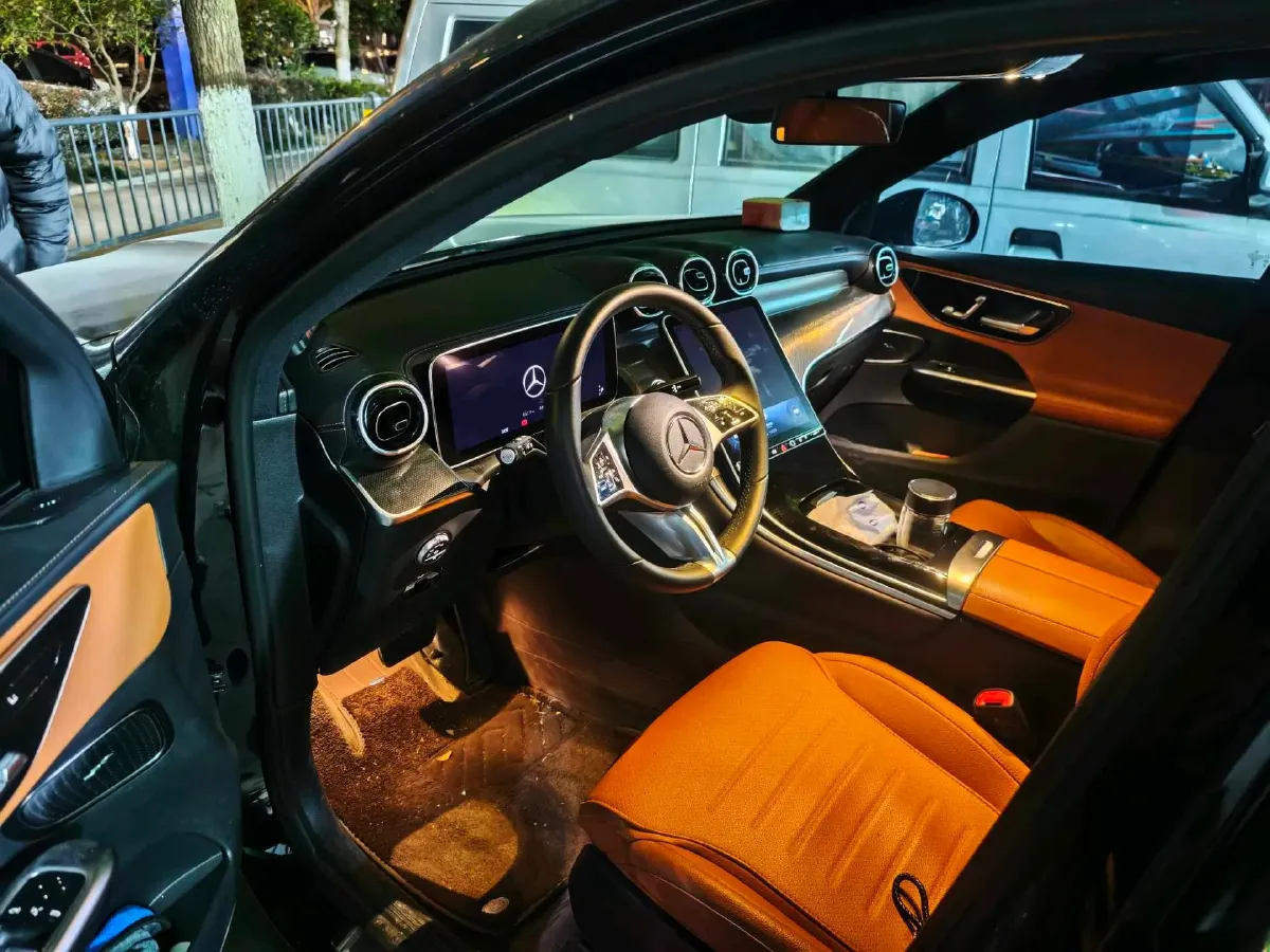 2024 Mercedes-Benz GLC Class 2.0T 204HP L4 9AT,autocango,china used car exporter,china ev exporter,chinese used car exporter,chinese used ev exporter