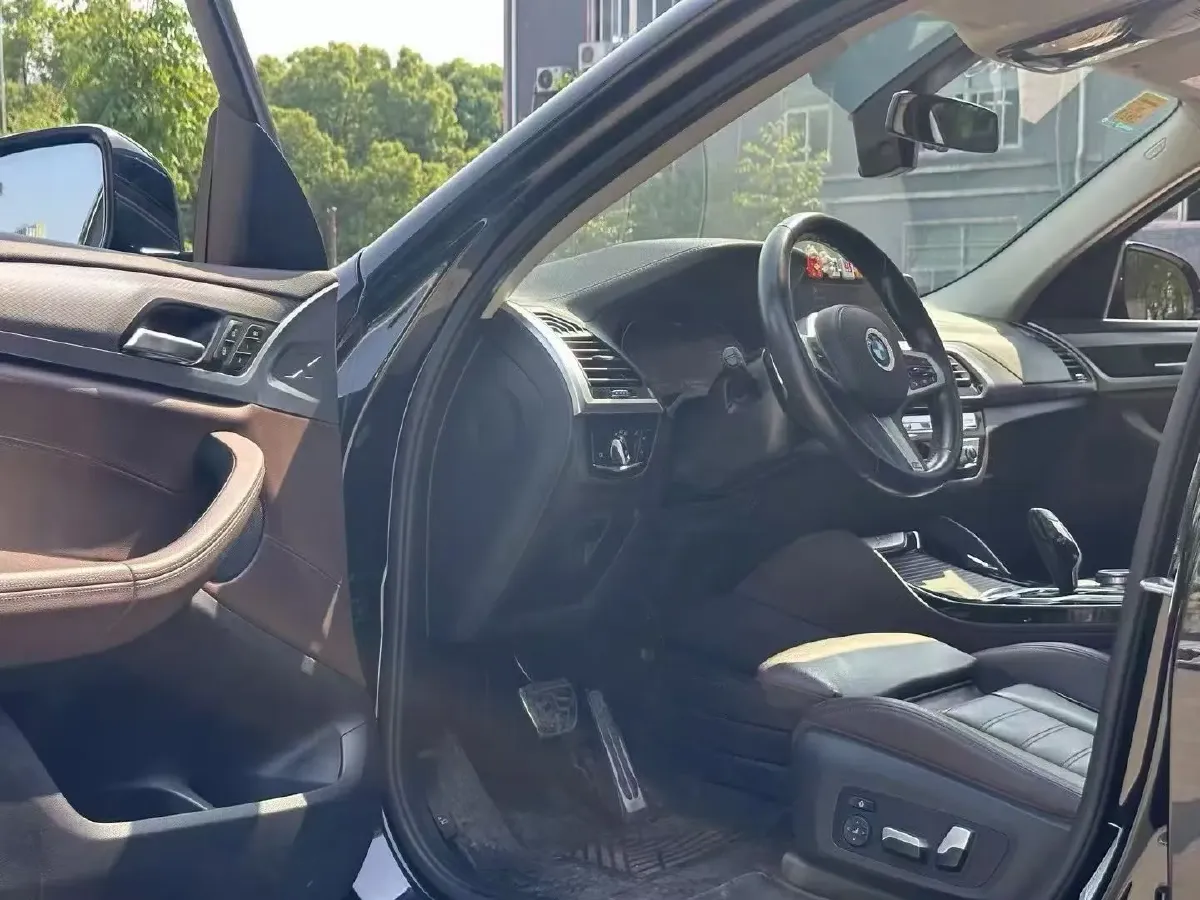 2019 BMW X4 M 3.0T 510HP L6 8AT,autocango,china used car exporter,china ev exporter,chinese used car exporter,chinese used ev exporter