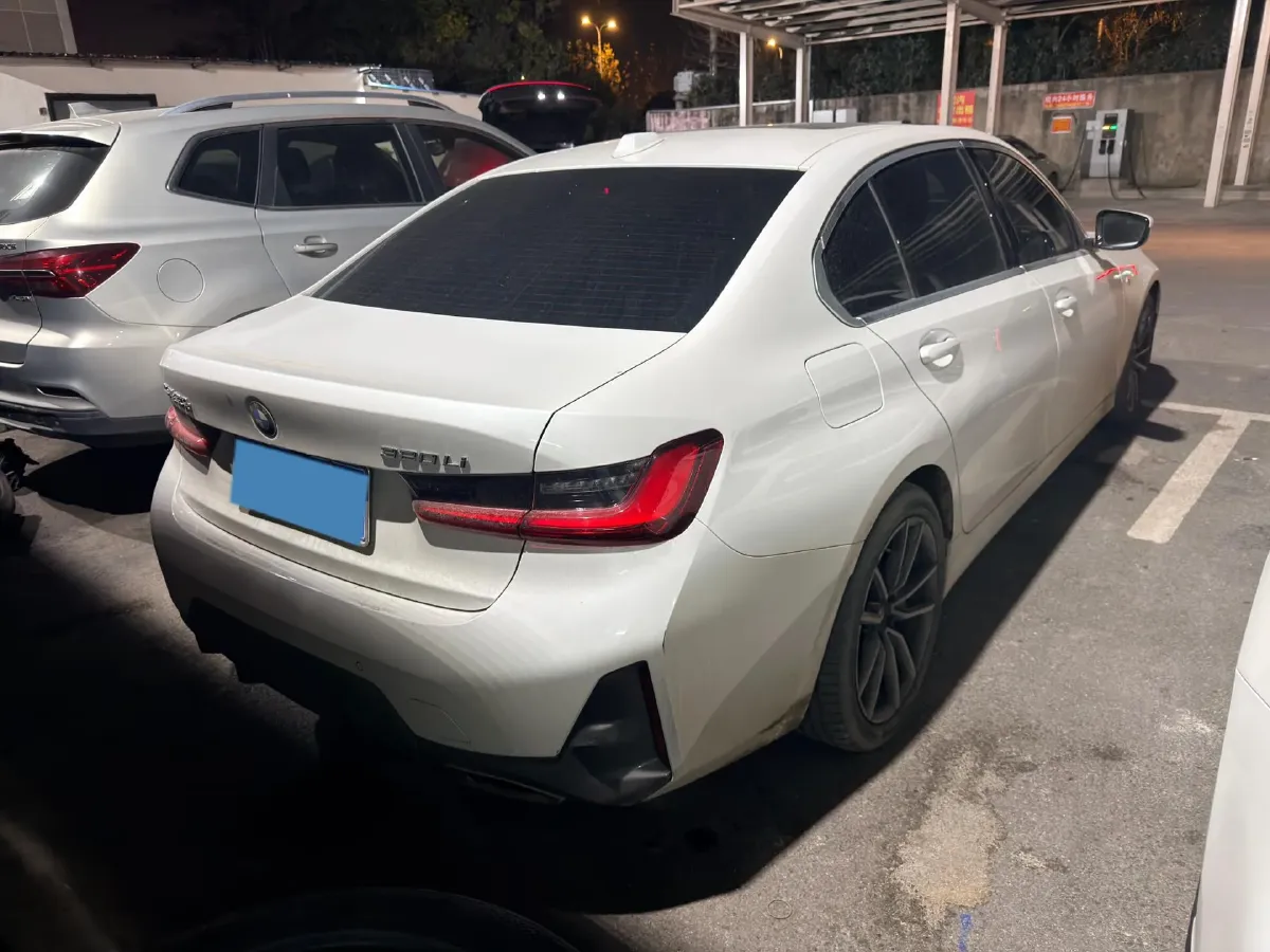 2023 BMW 3 Series 2.0T 156HP L4 8AT,autocango,china used car exporter,china ev exporter,chinese used car exporter,chinese used ev exporter
