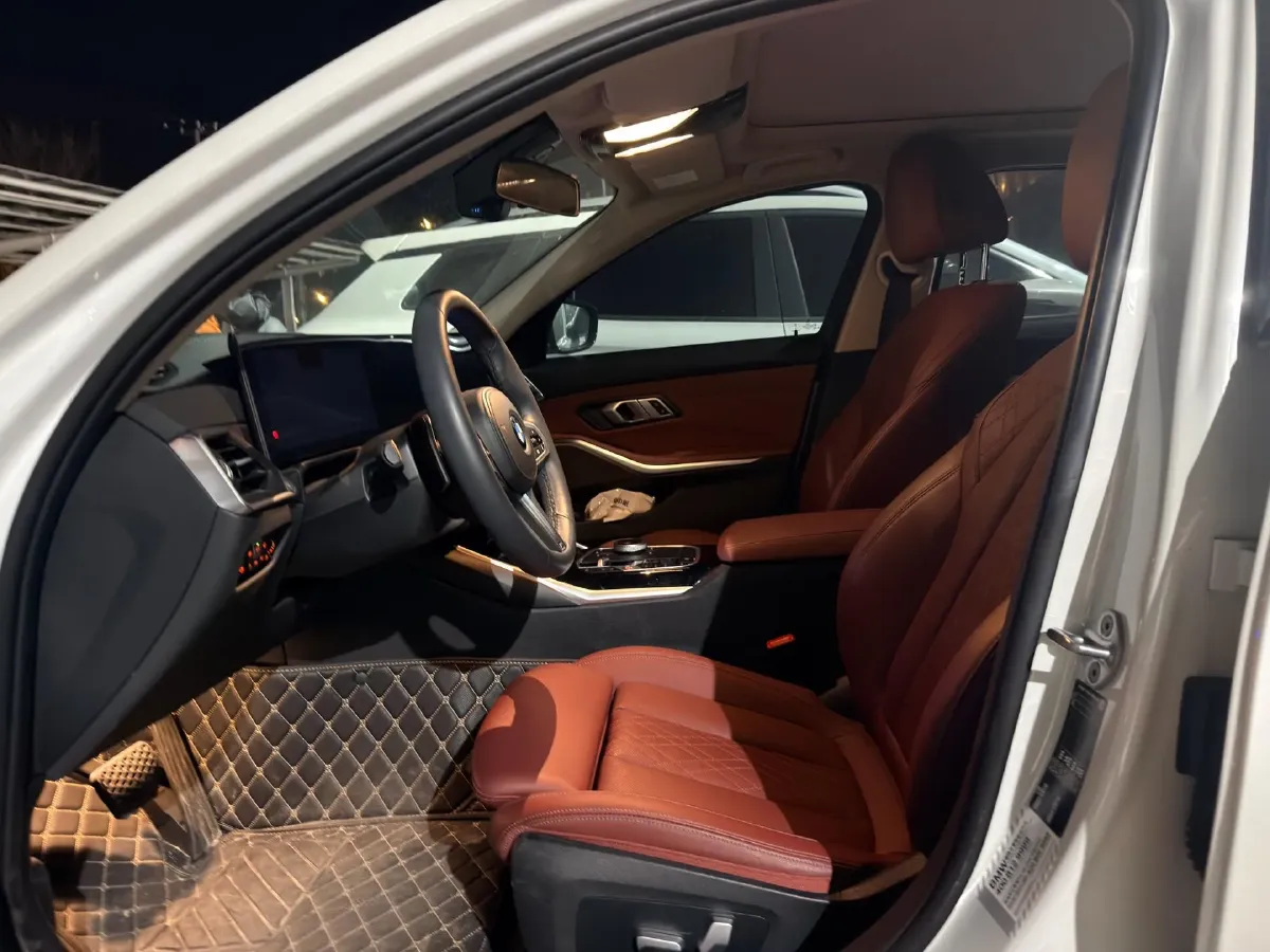 2023 BMW 3 Series 2.0T 156HP L4 8AT,autocango,china used car exporter,china ev exporter,chinese used car exporter,chinese used ev exporter